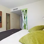 Campanile Bordeaux Ouest - Aeroport 3*