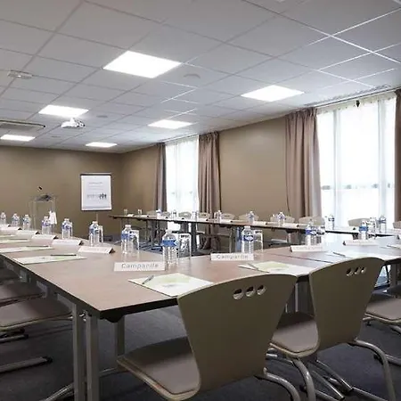 Campanile Bordeaux Ouest - Aéroport Hotel 3*