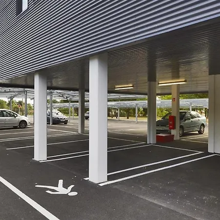 Отель Campanile Bordeaux Ouest - Aeroport 3*