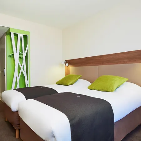 カンパニール ボルドー ウエスト メリニャック アエロポール ホテル