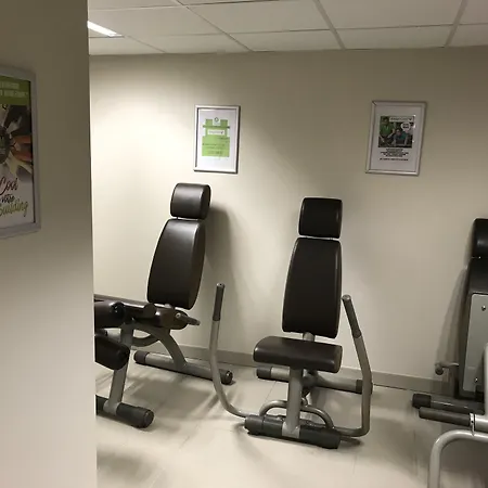 Campanile Bordeaux Ouest - Aeroport מלון 3*