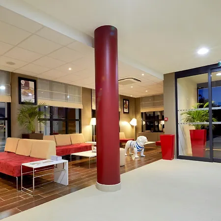 Hotel Campanile Bordeaux Ouest - Aéroport 3*