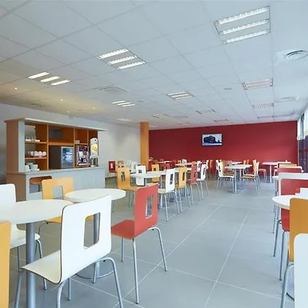 Campanile Bordeaux Ouest - Aéroport Hotel
