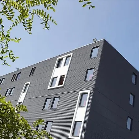 ホテル カンパニール ボルドー ウエスト メリニャック アエロポール 3*