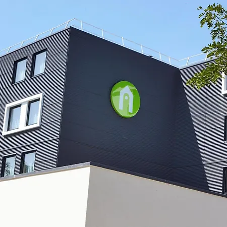 Hotel Campanile Bordeaux Ouest - Aéroport 3*