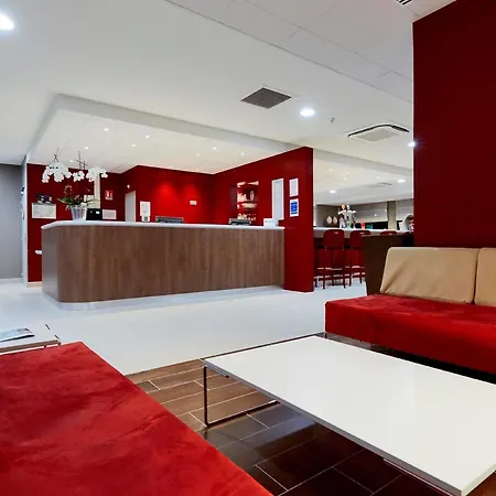 Campanile Bordeaux Ouest - Aéroport Hotel 3*