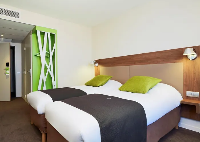 Campanile Bordeaux Ouest - Aeroport מלון