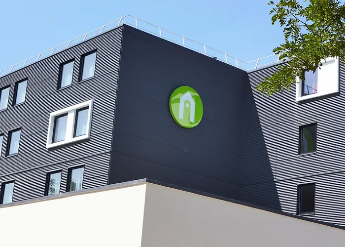 Campanile Bordeaux Ouest - Aeroport מלון 3*