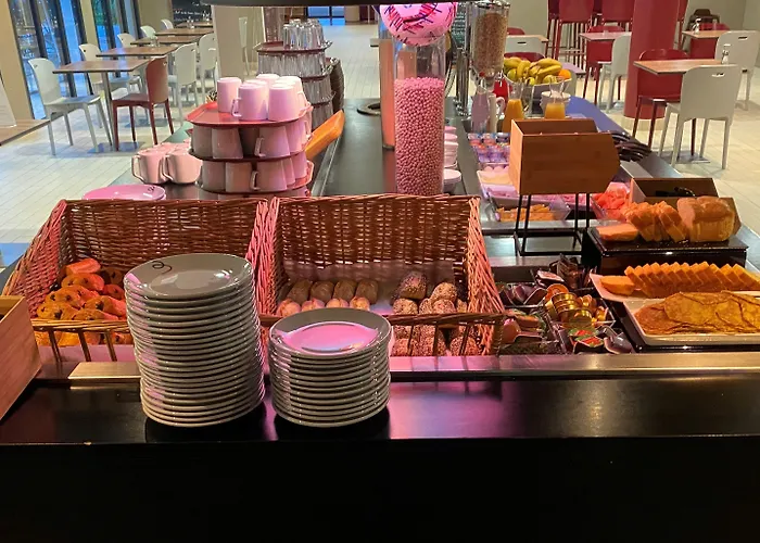 Campanile Bordeaux Ouest - Aeroport 3* Мериньяк