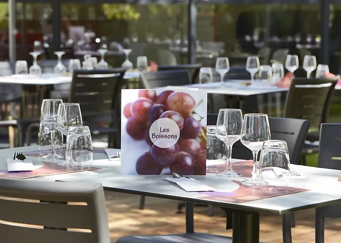 מלון Campanile Bordeaux Ouest - Aeroport 3*