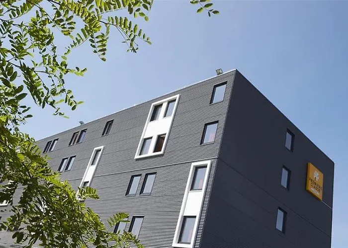 מלון Campanile Bordeaux Ouest - Aeroport 3*