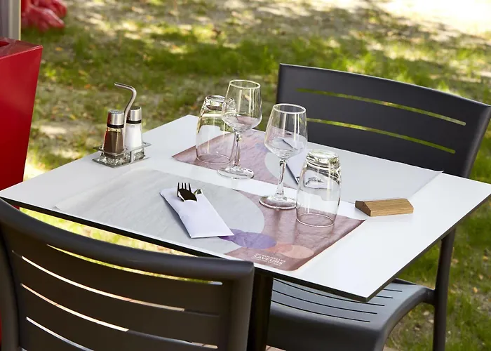 מלון Campanile Bordeaux Ouest - Aeroport 3*