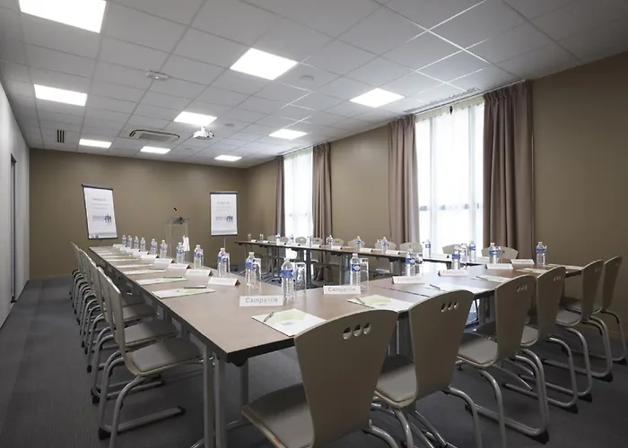 מלון Campanile Bordeaux Ouest - Aeroport